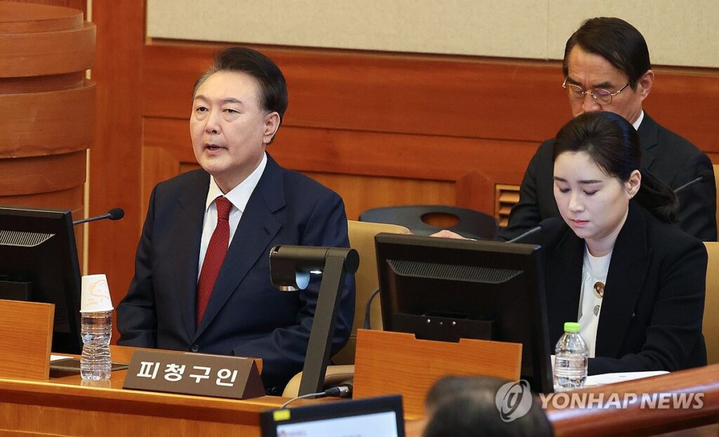 "계엄령 전보다 높다", "역대 최고 수치"…한은도, 해외도 '시급하다' 경고한 이것 2 한국은행 정치 불확실성