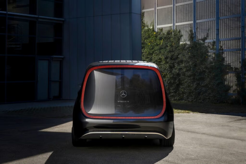 스타리아 비교 불가한 벤츠 '야심작'…대체 할 수 없는 신형 전기 미니밴 5 Benz Vision V concept unveiled (5)
