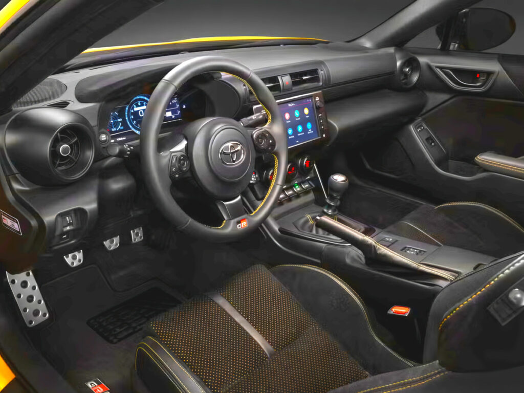 단종이라던 車 "10년 만에 부활한다"…자세히 보니 '대박' 4 GR86 Yuzu Special Edition Unveiled (4)