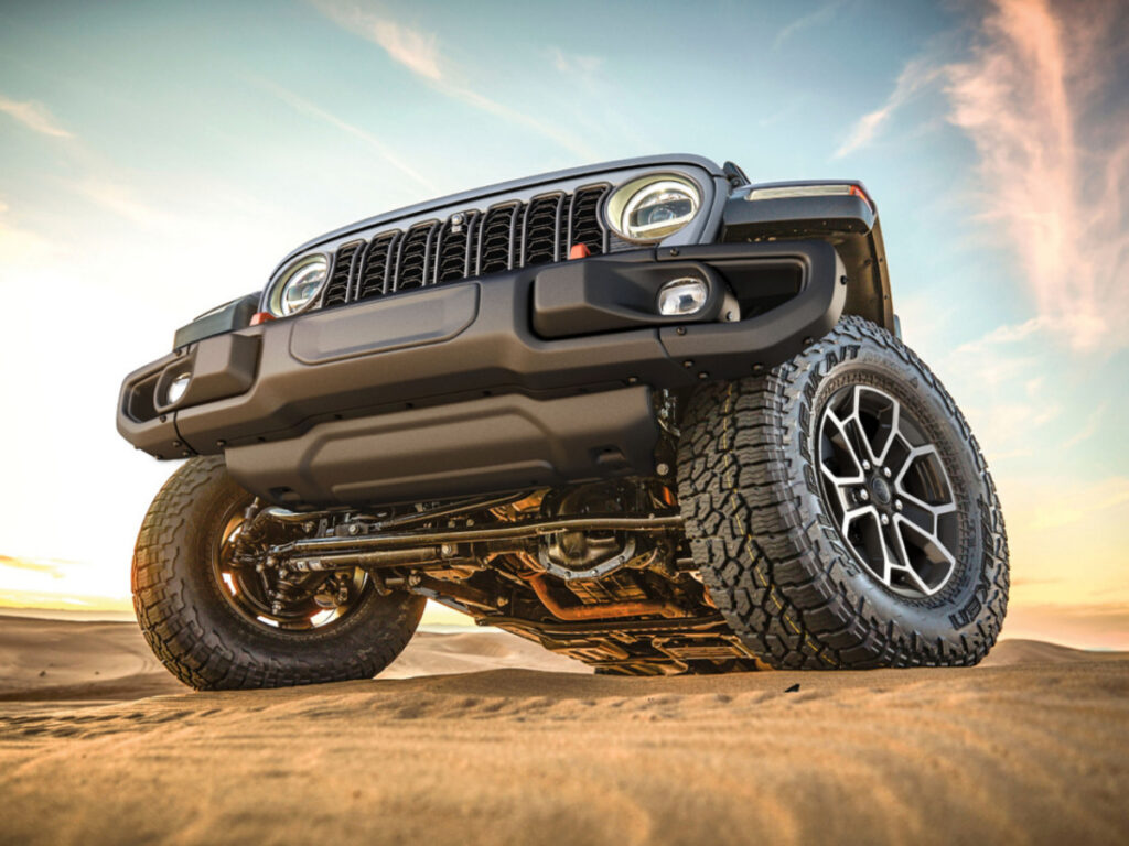 타스만도 압도할 웅장함 "확 달라졌다"...국내 상륙한 전설적 픽업트럭, 가격이 무려 5 Jeep New Gladiator Released (5)