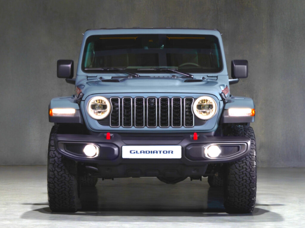 타스만도 압도할 웅장함 "확 달라졌다"...국내 상륙한 전설적 픽업트럭, 가격이 무려 7 Jeep New Gladiator Released (7)