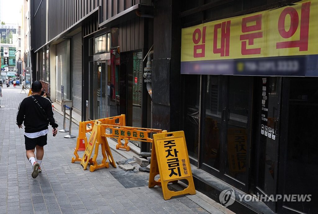 "해외는 안 그런데…" 유독 한국만 '이 문제' 심각… 진짜 이유 밝혀졌다 2 자영업자 인건비 부담
