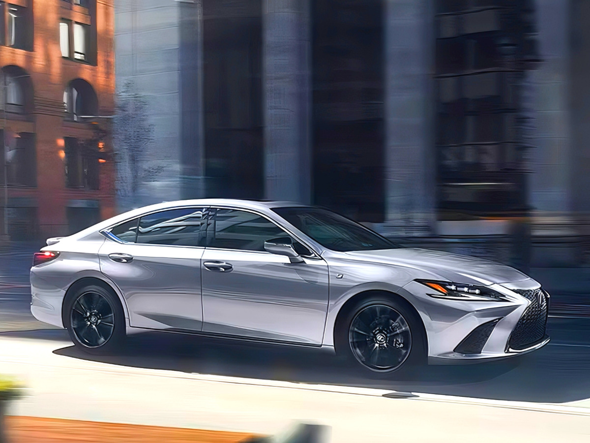 Lexus teases new ES unveiling