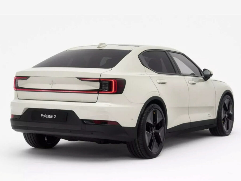 중국 전기차 공세에 "확 바뀌었다"…배터리까지 바꾸자 이런 반전이? 7 Polestar 2026 Polestar2 Unveiled (7)