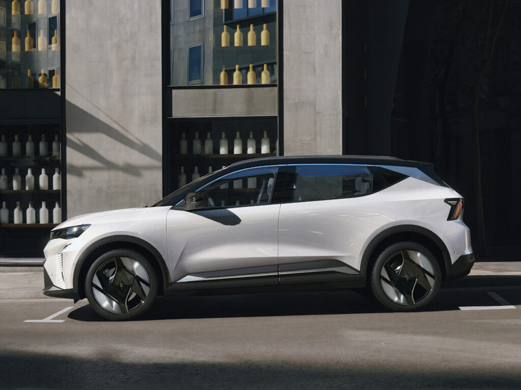 "그랑 콜레오스 너무 잘 팔렸나?"...또다시 엄청난 SUV 공개한 르노, 정체가? 4 Renault Scenic E-Tech 2026 Unveiled (4)