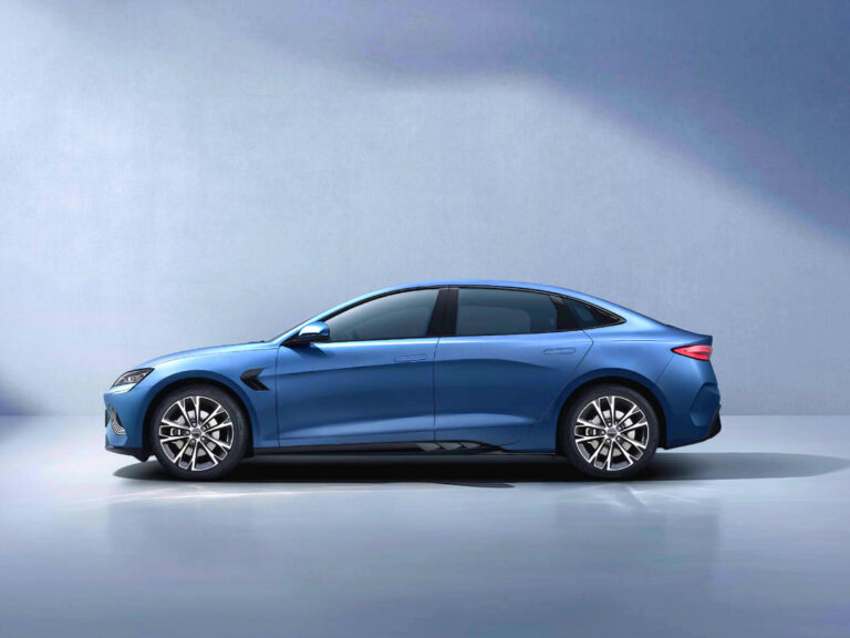 Start pre-booking BYD Seals