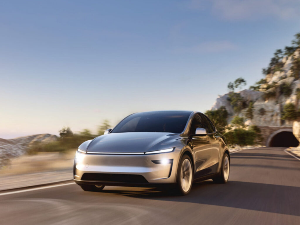 1조 4천억 원 증발에도 여전히 '낙관적'…추락하는 테슬라에 투자자들 '회의적' 4 Tesla net income plummets (4)