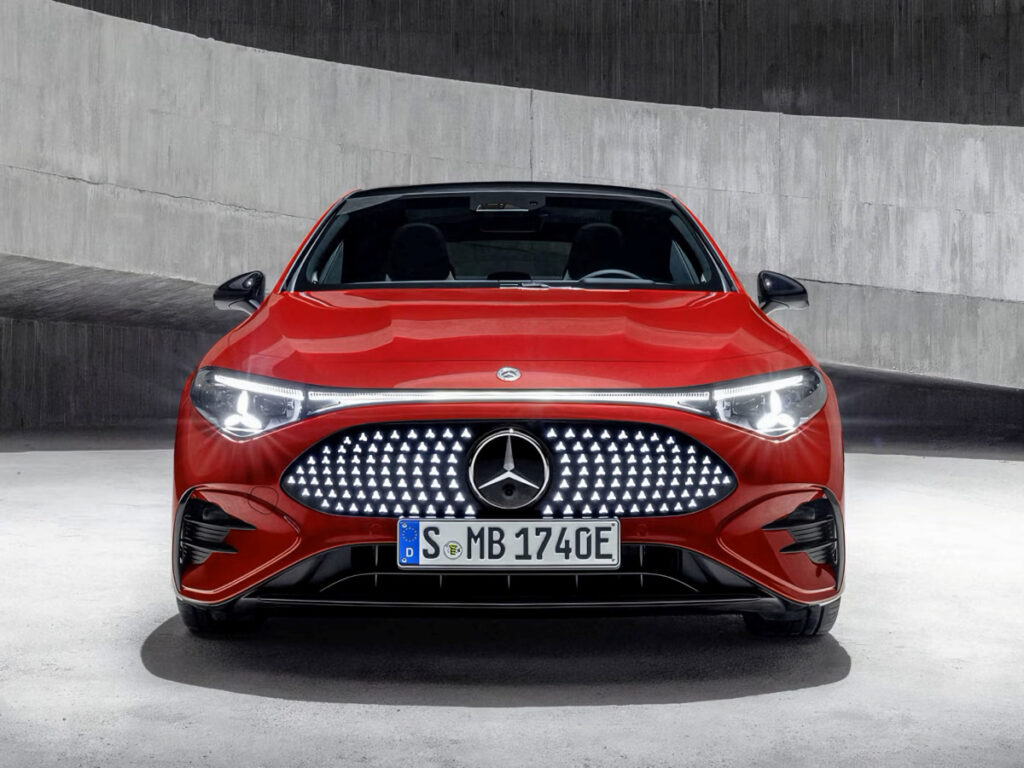 BMW가 침묵하는 사이 "벤츠가 일냈다"...반응 뜨거운 신차 공개 5 The New Mercedes-Benz CLA Unveile (5)