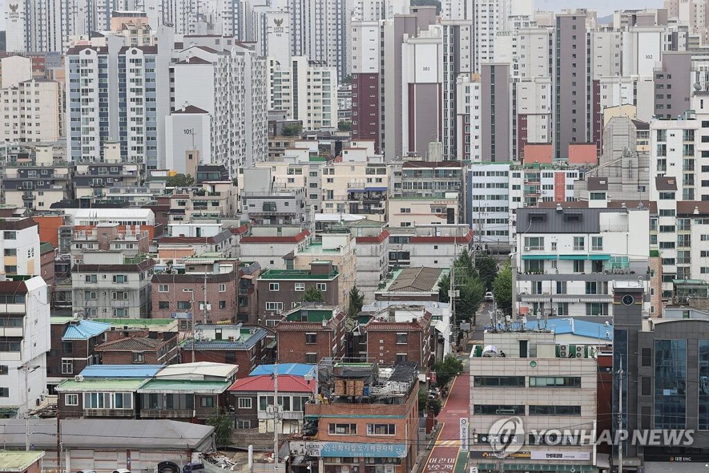 우려하던 사태가 현실로 “열심히 돈 벌어 뭐하나요”…서민들 ‘한숨’ 늘어만 난다 4 월세