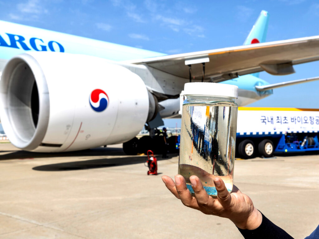 "한국 기술이 이렇게까지?", "108조 원 '금맥' 찾았다"…심상치 않은 흐름에 업계 '발칵' 1 폐식용유 항공유 생산