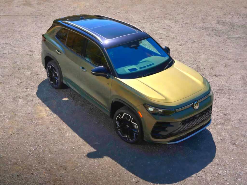 BMW·벤츠에도 안 밀리는 '고성능 SUV'…역대급 성능에 럭셔리까지 '완벽 진화' 1 Volkswagen Tiguan SEL R-Line Turbo