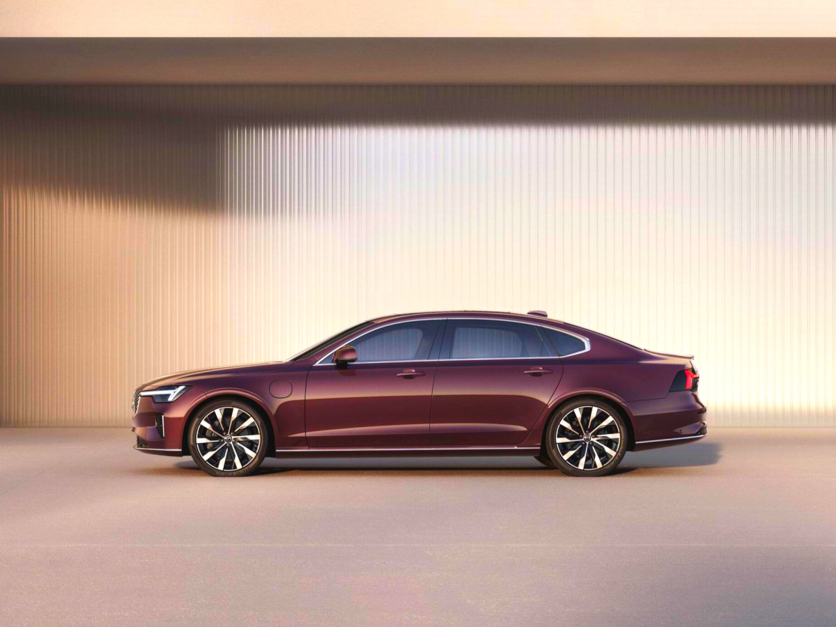Volvo S90 partial change release