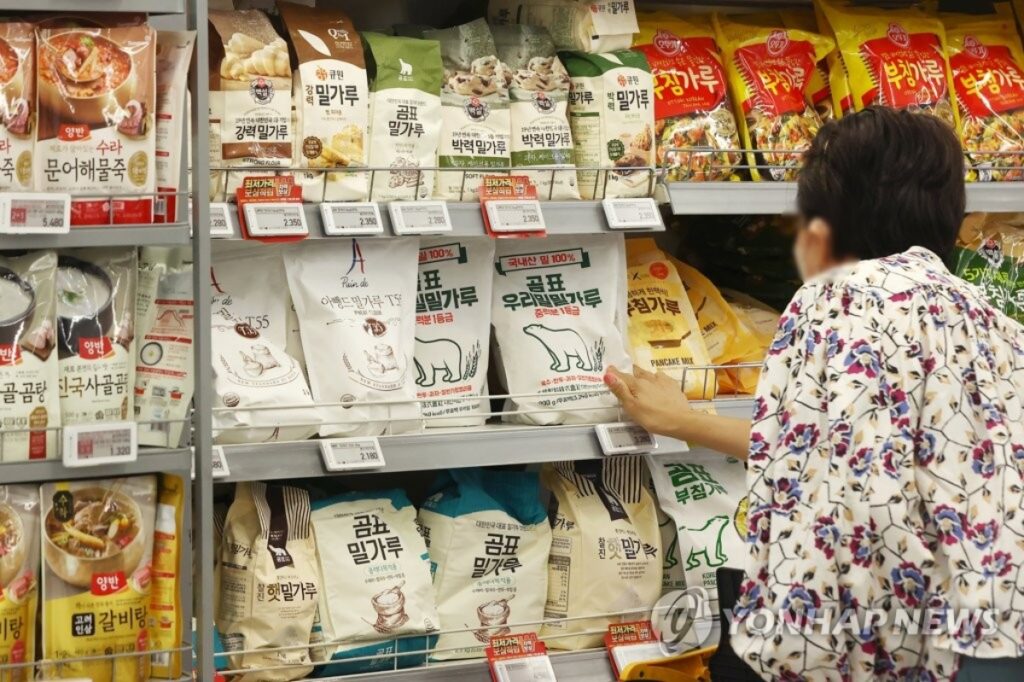 김밥 한 줄 먹으려다가 '깜짝'…"이런데 서울서 어떻게 살아요" 3 물가