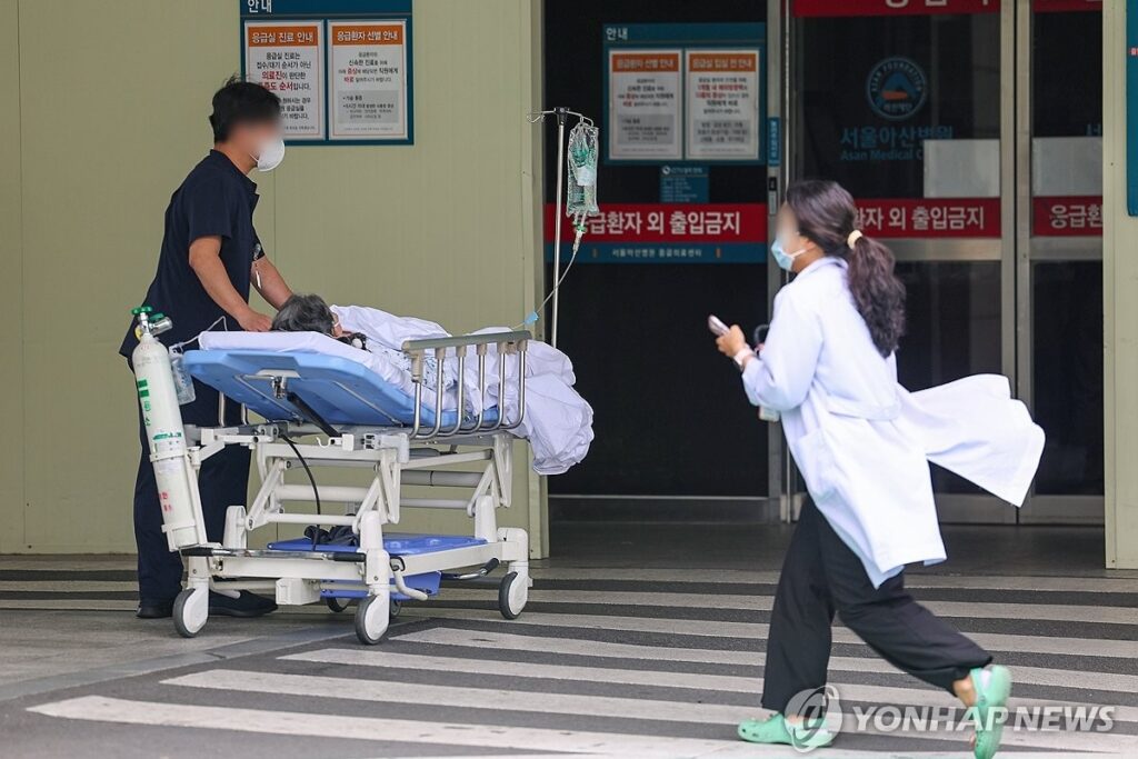 561조 원 쏟아진다는데 "앞으로 어떻게 하려고"…중장년층 '비명' 이유가 5 의료비