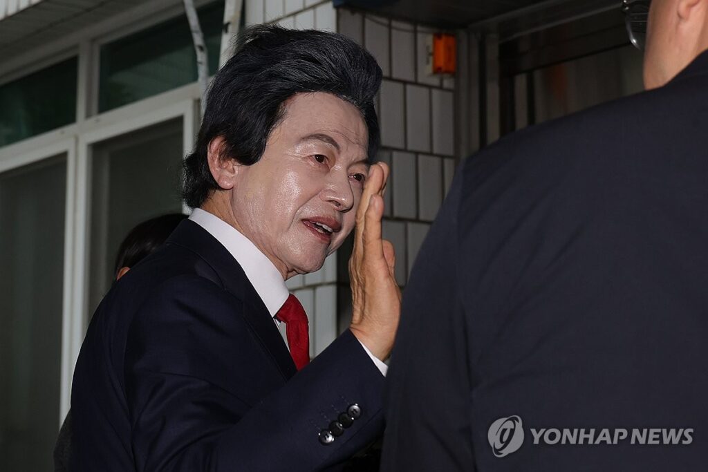 “매월 국민에게 150만원 지급?” ’하늘궁 총재’…이번 선거 모습 감춘 이유가 5 하늘궁 총재