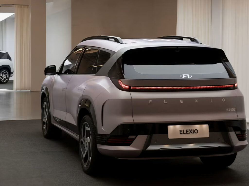 중국스러워진 '현대차'…신차 디자인 공개되자 모두들 '갸우뚱' 5 Beijing Hyundai ELEXIO unveiled (5)
