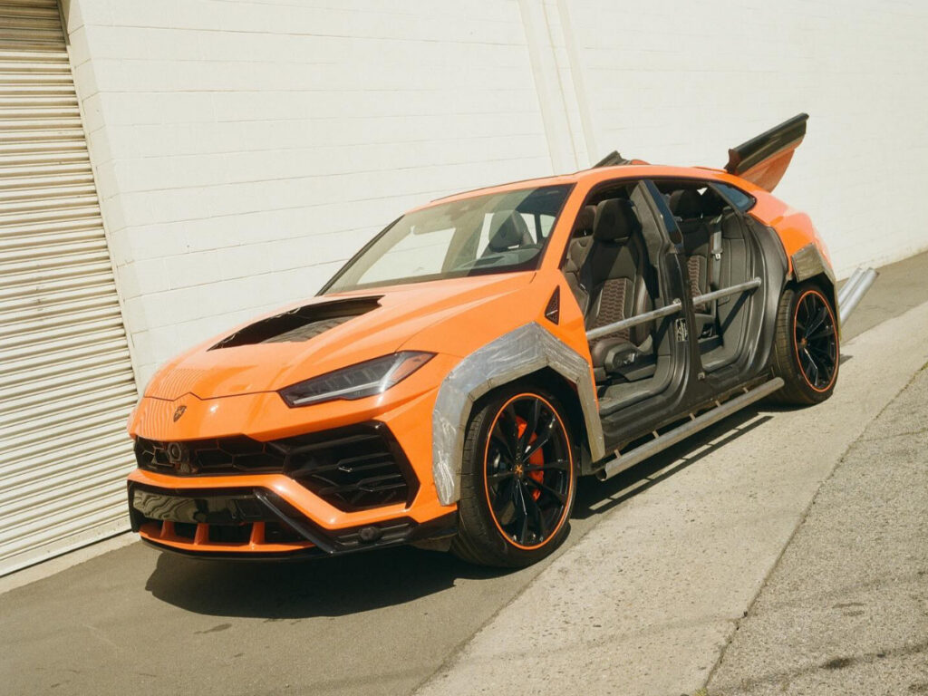 "이런 모습은 처음이다"…벌거벗은 람보르기니? 수억 원짜리가 '이럴 수가' 2 Deconstructed Urus Revealed (2)