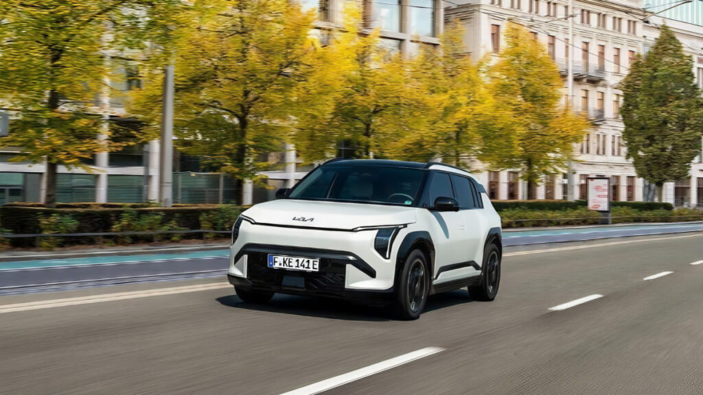 Electric taxi EV3 surge (3)