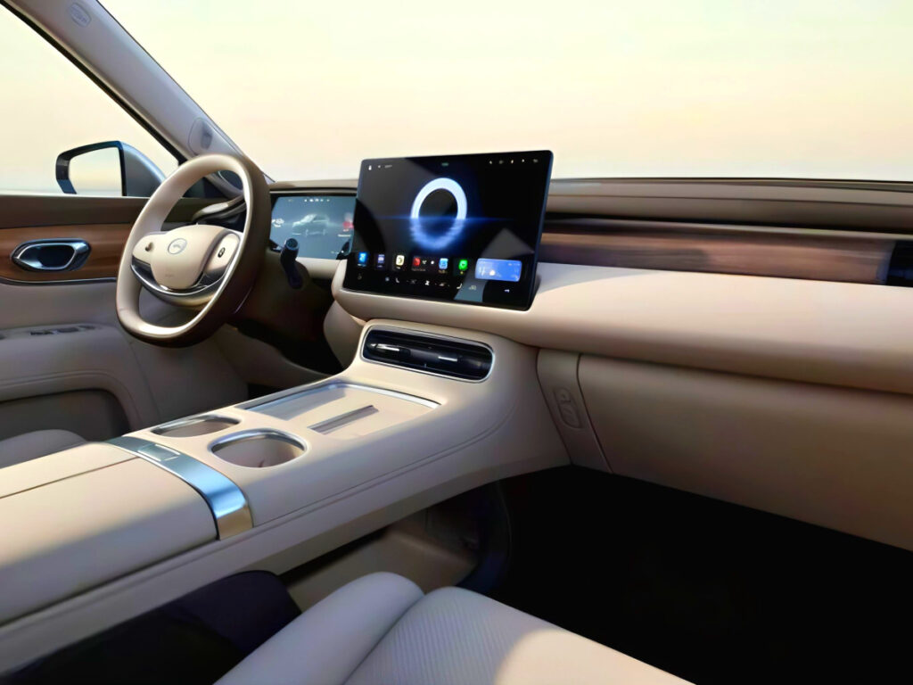 "서울 부산 왕복을 한 번에?"…1000km는 거뜬 하다는 하이브리드 SUV '등장' 1 GAC Trumchi S9 unveiled