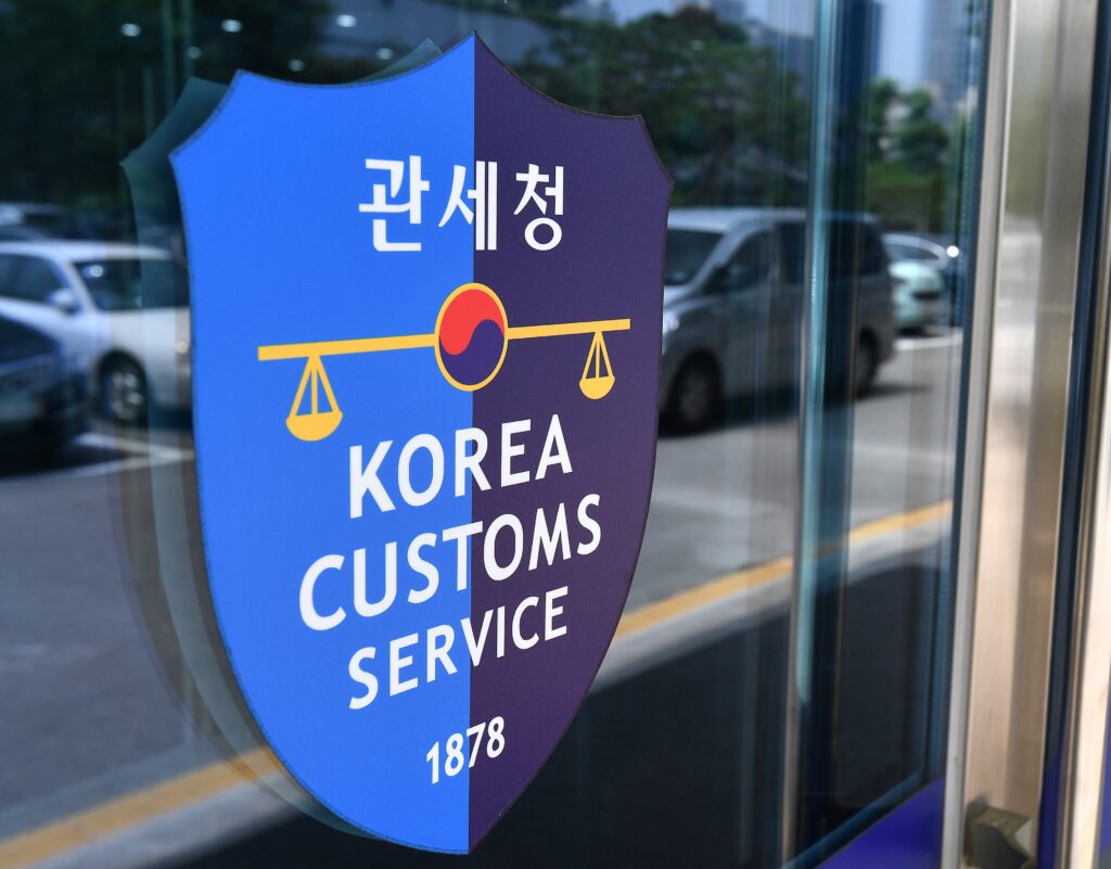 사랑스런 아이 위한 선물이었는데 "'무서운 진실' 드러났다"…엄마들 '맙소사' 4 아기 신발 유해물질