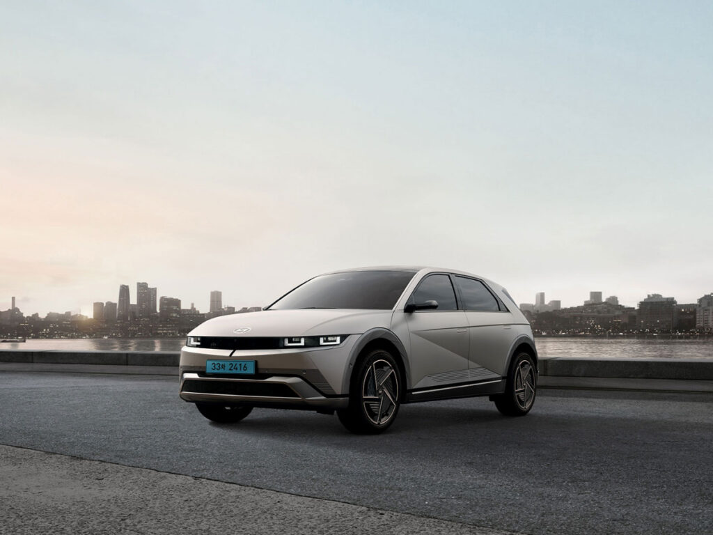 "가격이 이래도 되나?"...역대급 불경기에 현대차 '특단 대책', 경쟁사 '발칵' 2 Hyundai 2025 Ioniq5 Kona EV Launch (2)