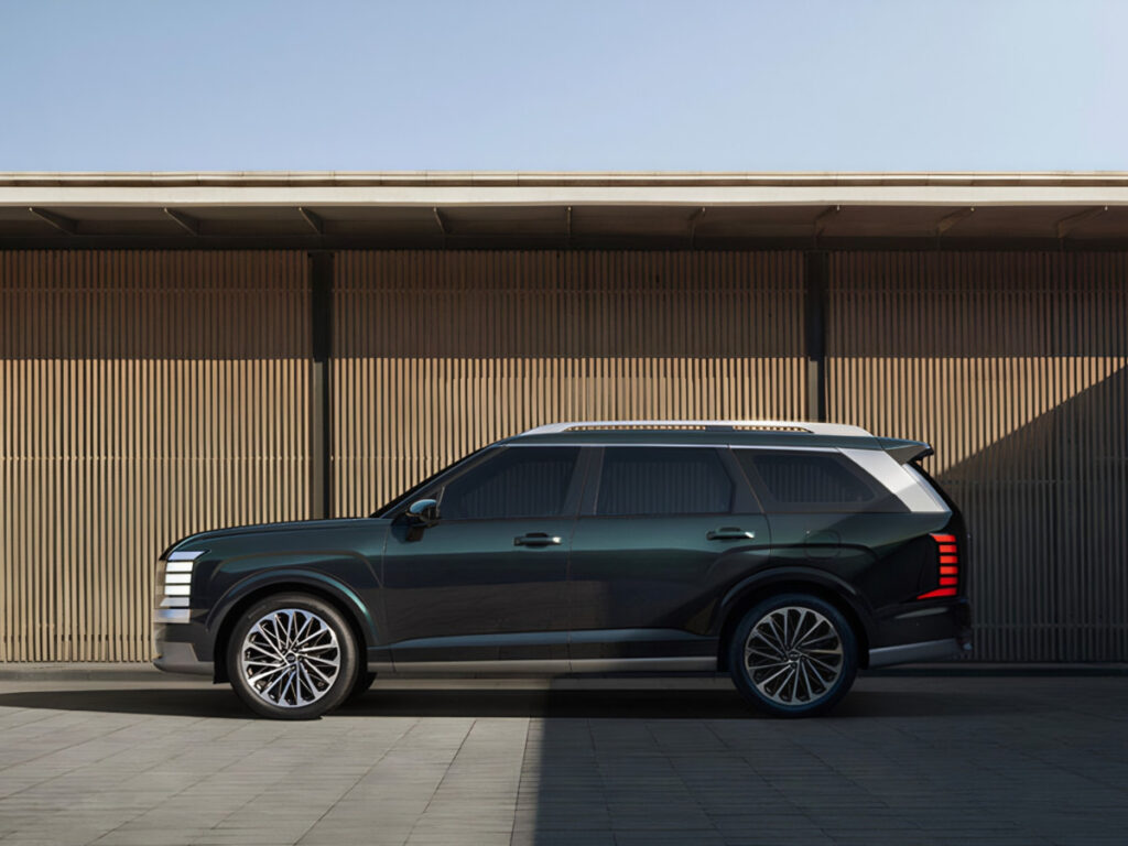 "출고까지 1년? 그래도 기다릴래요"…334마력 괴물 SUV에 소비자들 '열광'하는 이유 4 Hyundai Palisade sales performance (4)