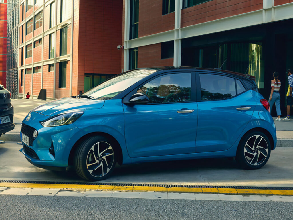 작은 차 절대 안 팔린다더니 "180도 뒤집혔다" …51% '반전'에 현대차·기아 '함박웃음' 2 Hyundai Toyota Vietnam Market (2)