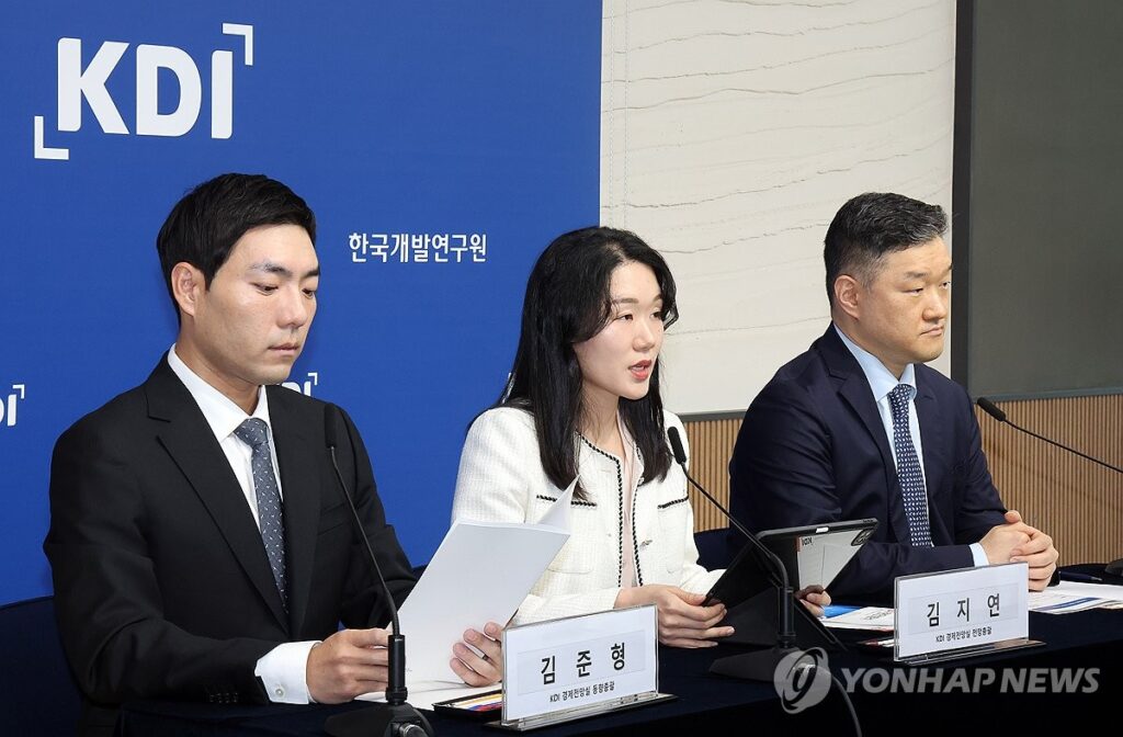 "이젠 감당 못해요"…2년 만에 다시 찾아온 충격파에 서민들 '휘청' 2 KDI 경기 둔화 발표