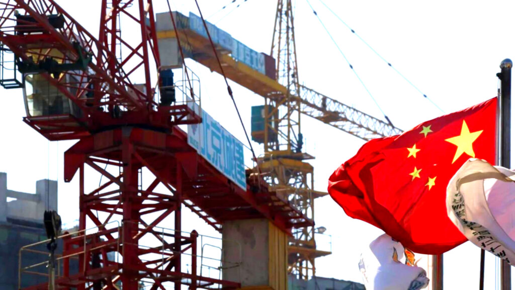 망해가던 중국서 발견한 '129조 황금시장', 훈풍 부는 한국 기업, 어디길래? 1 중국 굴착기 수요 폭증