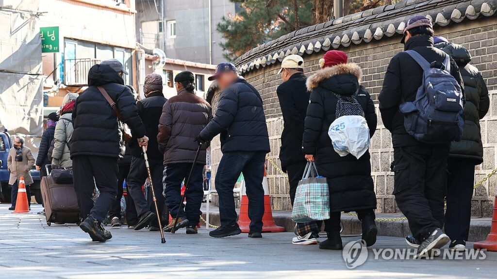 기초연금 노인 직격탄