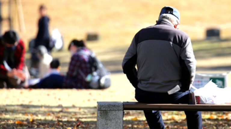 기초연금 노인 직격탄