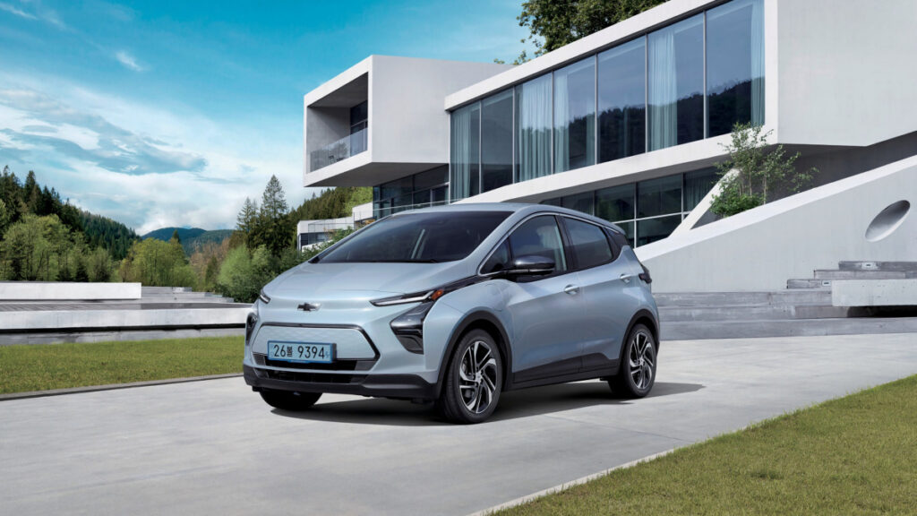 중국산 줄줄이 밀려들자 "필살기 꺼낸 쉐보레"…가성비가 '대박' 3 Chevrolet Bolt EV Launch Announcement (3)