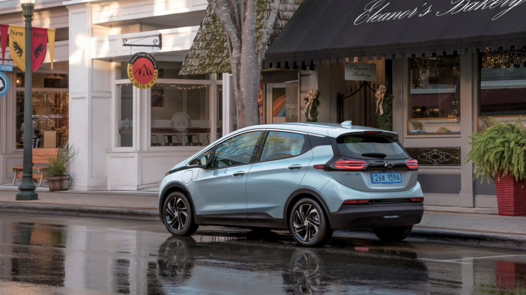 중국산 줄줄이 밀려들자 "필살기 꺼낸 쉐보레"…가성비가 '대박' 6 Chevrolet Bolt EV Launch Announcement (6)