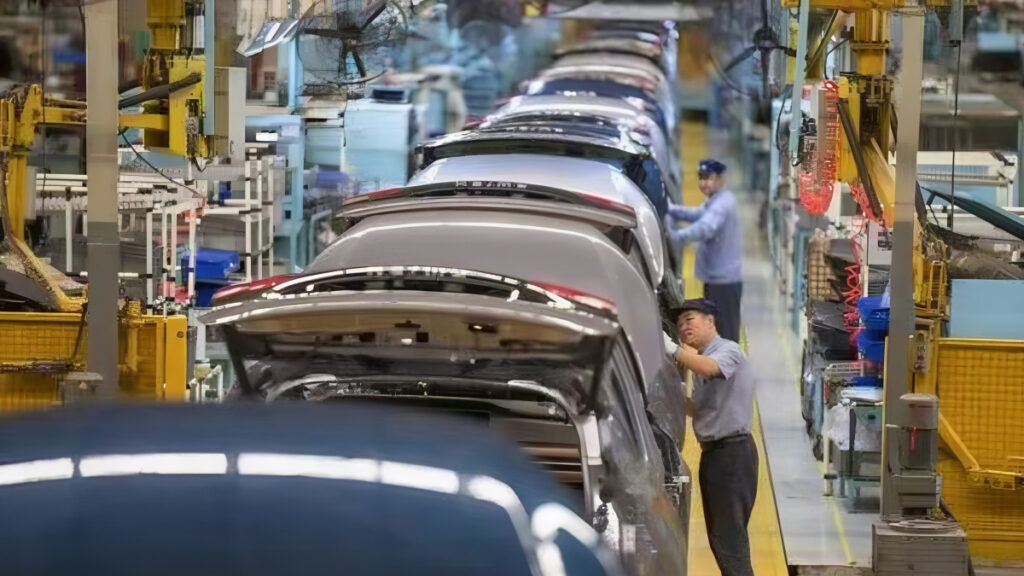 이러면 안 된다 "부동산처럼 다 무너진다" 했는데…中 전기차 결국 '대위기' 3 China EV overselling war (3)