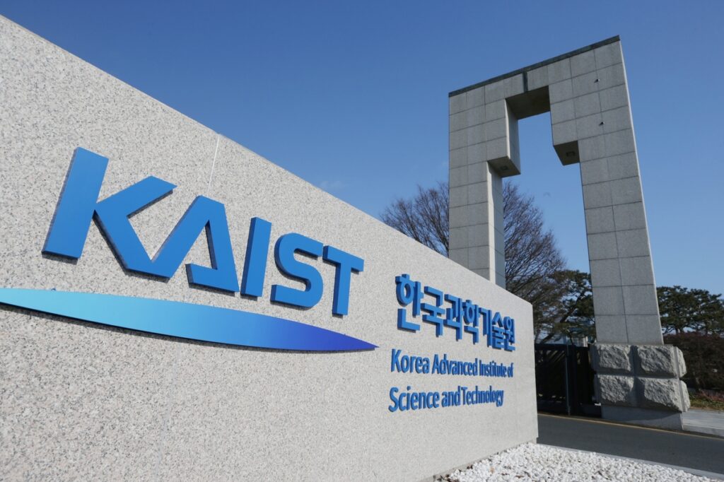 "두 눈 뜨고 당한 사람들"…참다못한 KAIST, '놀라운 연구 결과 발표' 2 댓글 조작 감별 시스템