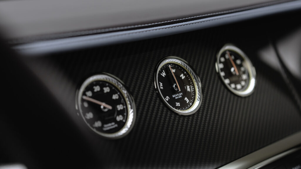 롤스로이스도 반할 럭셔리 "한번 타면 못 내려요"…실내가 '5성급 호텔' 수준 3 Continental GT Speed Best Interior (3)