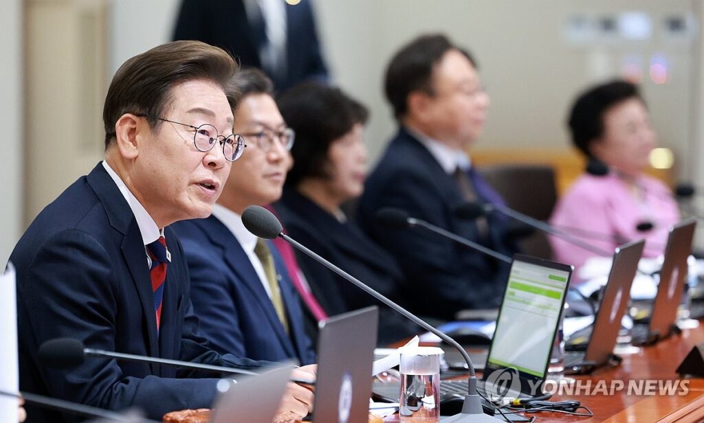 노후 걱정 끝? "이제 매달 받으세요"…정부 움직임에 5060 '제2 월급' 열렸다 2 사망보험금 연금 전환