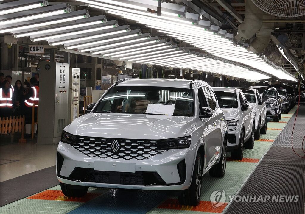 한때 현대·기아 뺨치더니…“어쩌다 이 지경까지”, 3년 만에 업계 ‘초비상’ 2 중견3사 반토막 위기