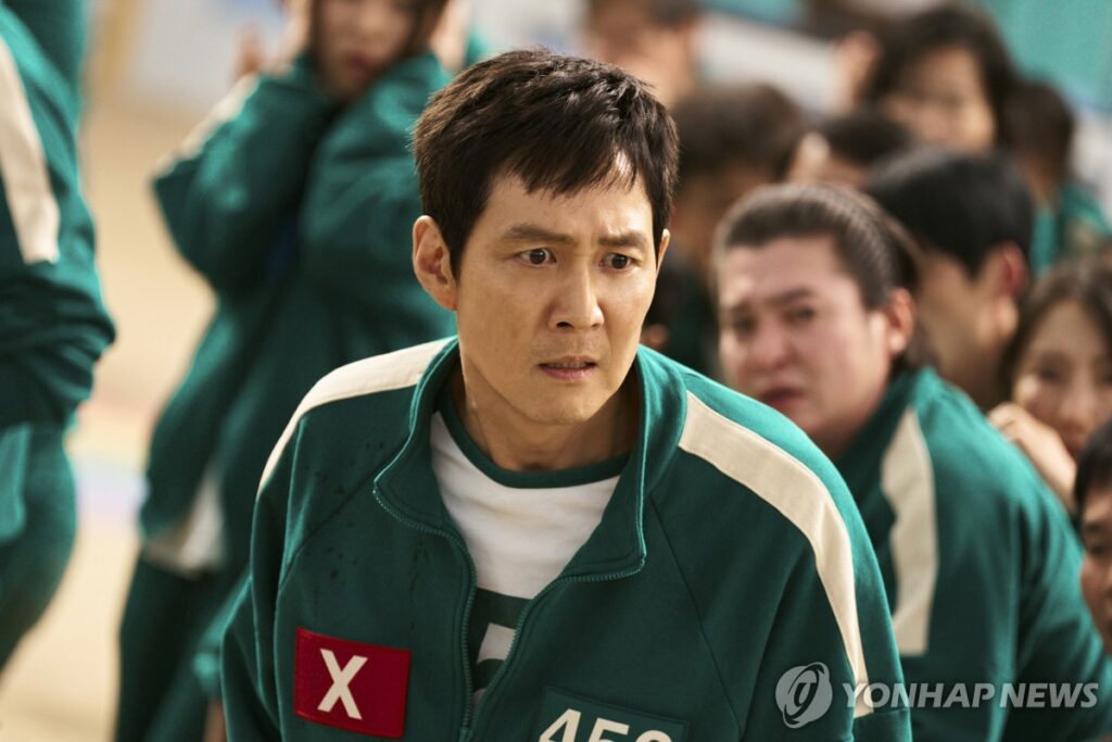"쌈짓돈으로 잭팟 터졌다" 250억→1조 원 韓 신화…해외서 러브콜 쏟아지는 이유 3 넷플릭스 제작비 대박