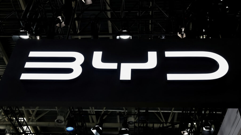 휘청인다 싶더니 생산량까지 '뚝'…결국 빨간불 켜진 中 전기차 4 Reduce BYD production (4)