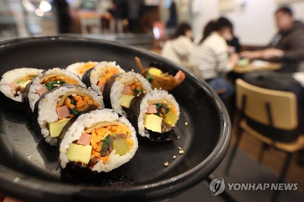 "매일 울던 사장님들 눈물 닦았다"…'3천억 원' 파격 지원 소식, "완전 뒤바뀐다" 2 소액 주문 수수료 면제