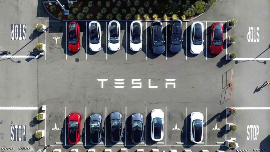점유율 1.8%→1.2%로 추락 "완전히 밀렸다"…전기차 시장 '대혼돈' 1 Tesla Europe Sales Decline