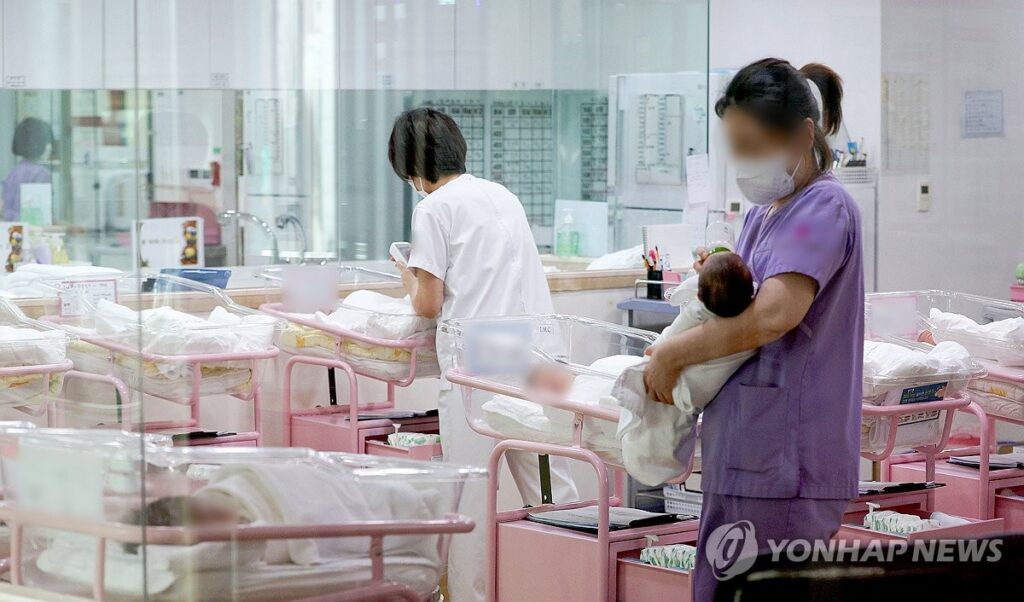 "일본 따라가더니 결국" 한국이 맞닥뜨린 최악의 시나리오…뭐길래? 2 청년 학업 포기 현상