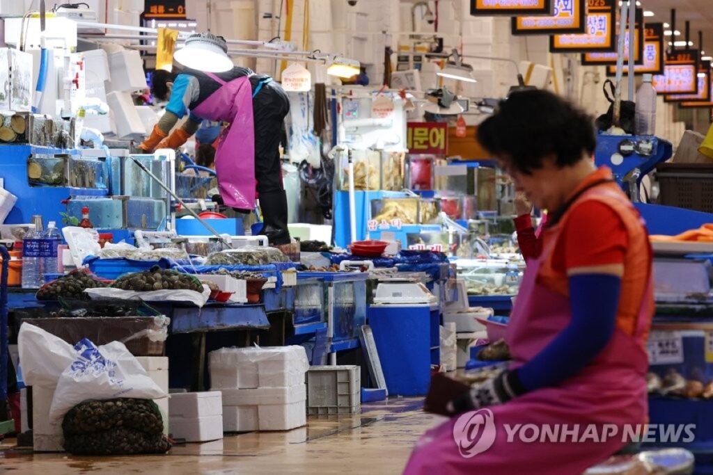 한국인들 필수 반찬인데 "이제 못 먹을지도?"…서민들 '발칵' 2 오징어