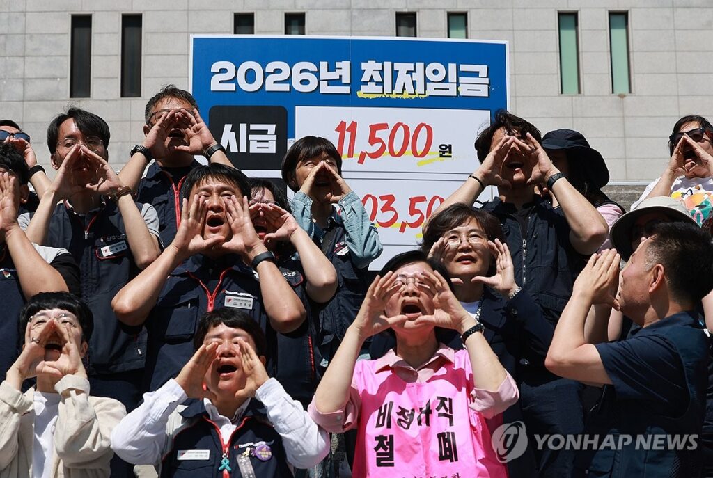 벼랑 끝 몰린 기업들 "이대론 못 버텨"…'3곳 중 2곳' 결국 3 최저임금