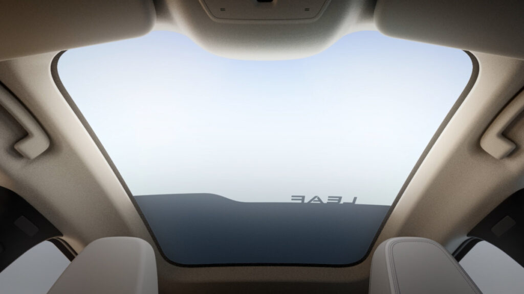 18년 간 기술력 쌓더니 "마지막 승부수 내놨다"...뭐 하나 빠지지 않는 일본車 5 nissan leaf teaser revealed (5)