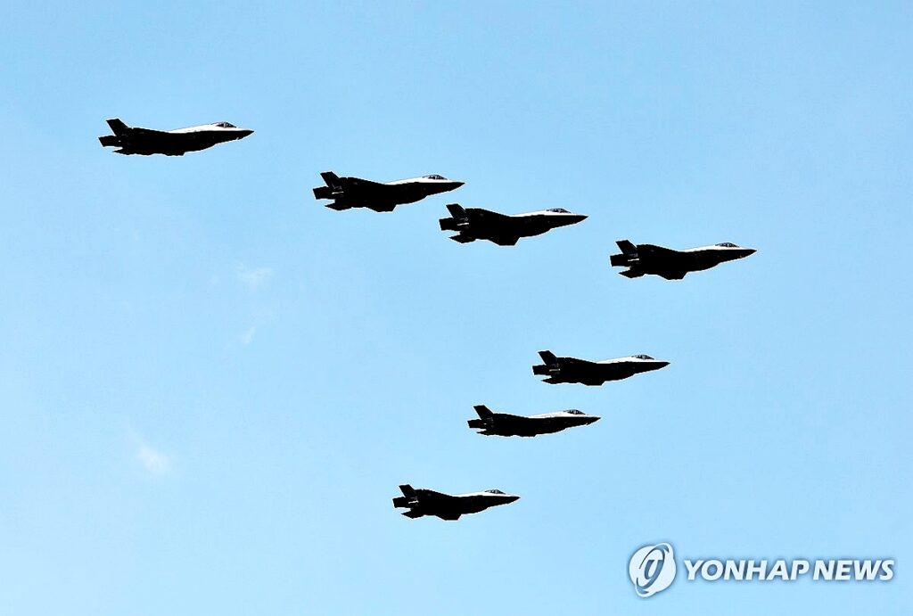 "이깟 돌멩이가 뭐길래…" 중국 말 한마디에 국제 사회 '쩔쩔', 한국도 비상? 5 미중 패권 경쟁