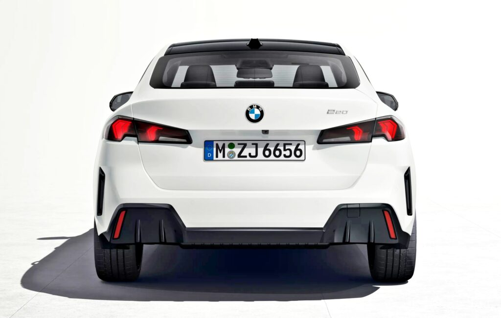 BMW인데 이 가격? "국산차 초토화되겠네"…4천만 원대 '시작' 4 2시리즈 그란쿠페