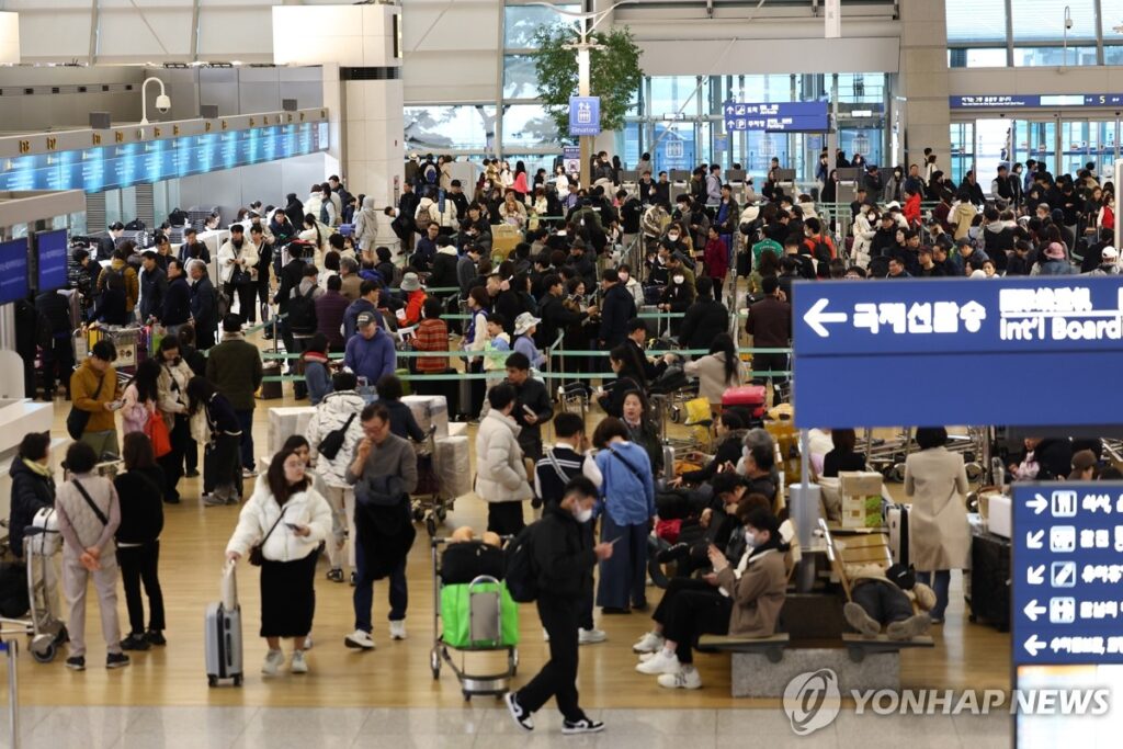 "여기가 한국 맞나요?" 정부 총출동해서 뒤집어보니…37만명 '우수수' 덜미 2 불법체류 외국인 적발