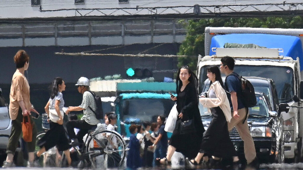 일본은 앞서가는데 "한국은 소 잃고 외양간도 안 고친다?"…시민들만 '발 동동' 3 급발진